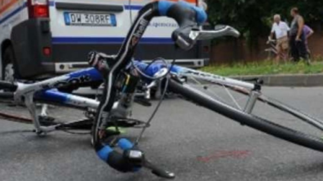 Incidenti, ciclista investito da un'auto a Spilamberto - modenatoday.it