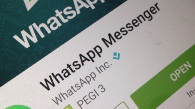 WhatsApp Down: gli utenti protestano