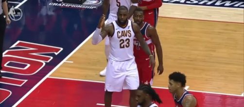 LeBron James against John Wall. (Image via NBA/YouTube screencap)