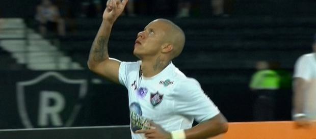Marcos Júnior abriu o caminho da virada do Fluminense sobre o Botafogo (Foto: Reprodução Sportv) Marcos Júnior abriu o caminho da virada do Fluminense sobre o Botafogo (Foto: Reprodução Sportv)
