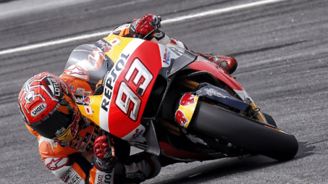 Marc Marquez in una delle sue pieghe pazzesche