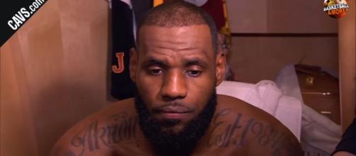 An upset LeBron James because of the Cavaliers' losing spell (via YouTube - Basketball&More)