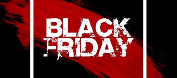Com redução de preços em produtos desejados, Black Friday atrai o bolso de inúmeros brasileiros. Com redução de preços em produtos desejados, Black Friday atrai o bolso de inúmeros brasileiros.
