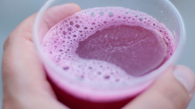 Bere due bevande zuccherate alla settimana aumenta il rischio di ammalarsi.