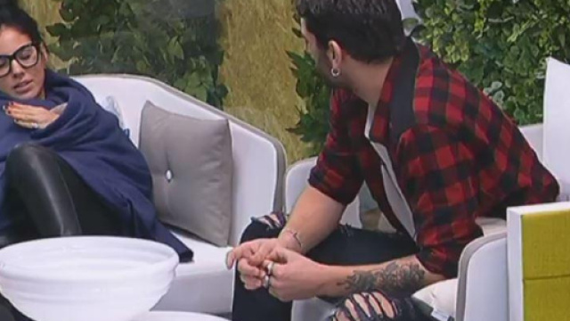 Grande Fratello VIP: tra baci, lacrime e slip - mediaset.it