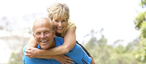 Les seniors se sentent plus jeunes que leur âge réel - Top Santé - topsante.com