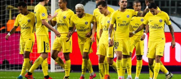Foot PSG - PSG : Di Maria boude et attend le mercato ! - Ligue 1 ... - foot01.com Foot PSG - PSG : Di Maria boude et attend le mercato ! - Ligue 1 ... - foot01.com