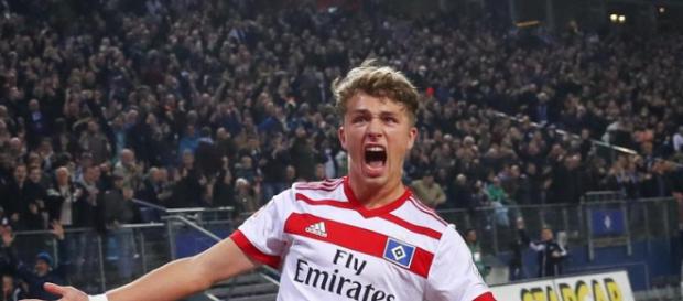Uwe Seeler lobt „Uns Fiete“ nach dem HSV-Sieg - lr-online.de Uwe Seeler lobt „Uns Fiete“ nach dem HSV-Sieg - lr-online.de
