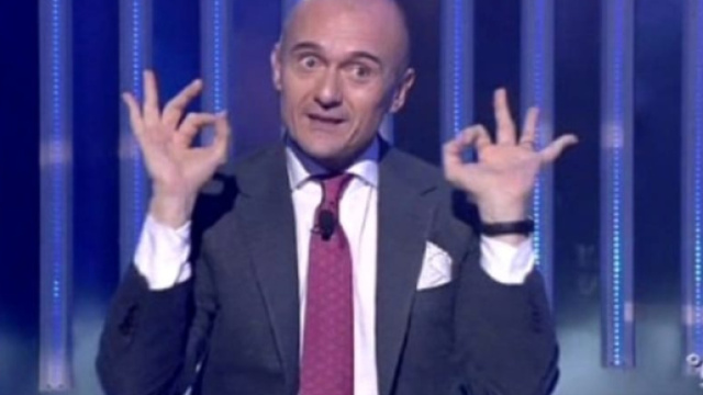 Alfonso Signorini contro tutti: 'Vip noiosi, fortuna c'&egrave; Belen' - today.it