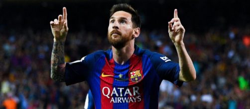 Messi esulta per un goal al Camp Nou.