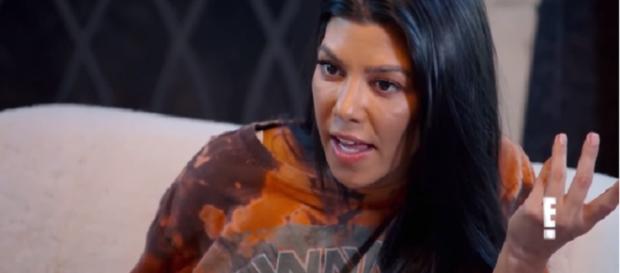 Kourtney Kardashian threatened by Scott Disick for dating Younes Bendjima. Image credit:Clevver News/YouTube screenshot Kourtney Kardashian threatened by Scott Disick for dating Younes Bendjima. Image credit:Clevver News/YouTube screenshot