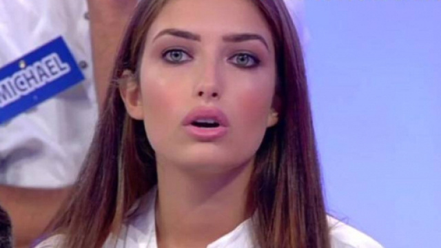 Gossip Uomini e donne: l'ex corteggiatrice Nilufar sul trono? La prova.