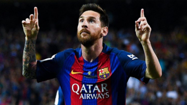 Messi esulta per un goal al Camp Nou.