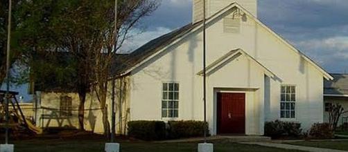 First Baptist Church in Sutherland Springs, Texas [Image: Inside Edition/YouTube screenshot]