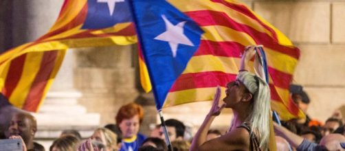 Historia urgente de la República catalana: Puigdemont reina 4 ... - elespanol.com