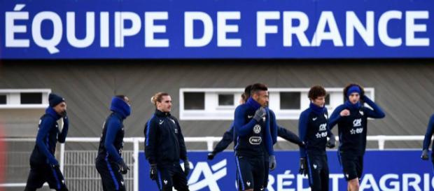 Equipe de France : Un nouveau numéro 10 pour les Blues Equipe de France : Un nouveau numéro 10 pour les Blues