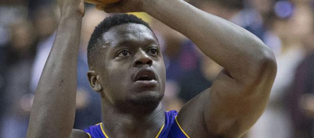 Julius Randle scored 16 points and grabbed 12 boards against Celtics (Image Credit: Keith Allison/WikiCommons) Julius Randle scored 16 points and grabbed 12 boards against Celtics (Image Credit: Keith Allison/WikiCommons)