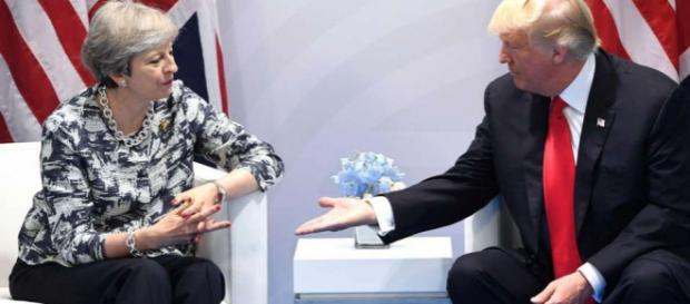 https://images.sudouest.fr/2017/11/30/5a1ff73266a4bdba5ae4a741/widescreen/1000x500/le-tweet-de-donald-trump-est-le-dernier-en-da https://images.sudouest.fr/2017/11/30/5a1ff73266a4bdba5ae4a741/widescreen/1000x500/le-tweet-de-donald-trump-est-le-dernier-en-da