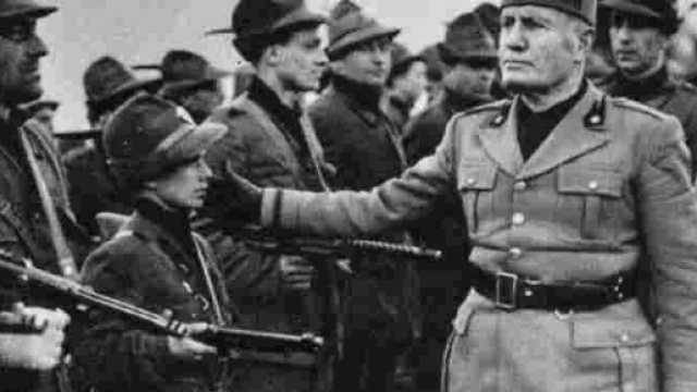 Invocato Benito Mussolini per il problema criminalità.