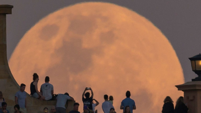 Super luna: il 3 dicembre occhi al cielo per la super moon