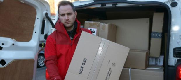 Dan spune că ”fizic” este imposibil să livrezi coletele în timpul impus - Foto: Roland Leon/Sunday Mirror Dan spune că ”fizic” este imposibil să livrezi coletele în timpul impus - Foto: Roland Leon/Sunday Mirror
