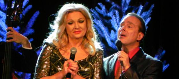Małgorzata Walewska i Gary Guthman podczas koncertu w Ostrowcu Świętokrzyskim (fot. Krzysztof Krzak) Małgorzata Walewska i Gary Guthman podczas koncertu w Ostrowcu Świętokrzyskim (fot. Krzysztof Krzak)