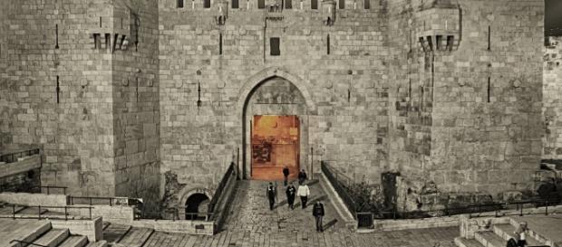 Trump ha actuado bien al reconocer oficialmente a Jerusalén como capital indivisible del Estado hebreo Trump ha actuado bien al reconocer oficialmente a Jerusalén como capital indivisible del Estado hebreo