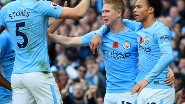 Manchester City fait trembler la plan&egrave;te foot en remportant un derby historique &agrave; Old Trafford.