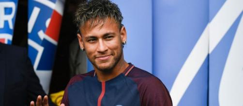 Neymar presentado este verano por el Paris Saint Germain