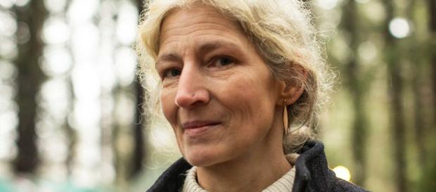 Ami Brown tem 54 anos e foi recentemente diagnosticada com câncer Ami Brown tem 54 anos e foi recentemente diagnosticada com câncer