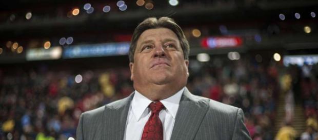 El Piojo”está de fiesta, pero ¿Qué celebra Miguel Herrera? | La ... - laopinion.com El Piojo”está de fiesta, pero ¿Qué celebra Miguel Herrera? | La ... - laopinion.com