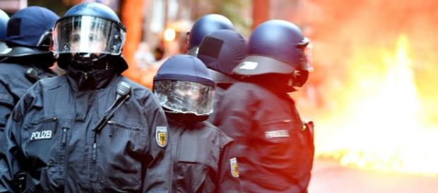 G20-Gipfel in Hamburg: Polizist berichtet von seinen Erfahrungen ... - focus.de G20-Gipfel in Hamburg: Polizist berichtet von seinen Erfahrungen ... - focus.de