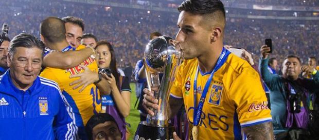Ismael Sossa campeón con Tigres Ismael Sossa campeón con Tigres