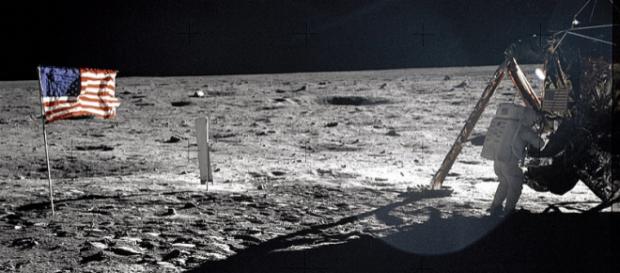 Neil Armstrong On The Moon (Image credit – NASA, Wikimedia Commons) Neil Armstrong On The Moon (Image credit – NASA, Wikimedia Commons)