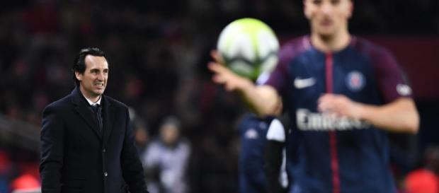 Qui va remplacer l'entraîneur Espagnol ? Qui va remplacer l'entraîneur Espagnol ?