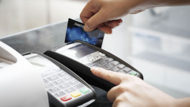 Commissioni su Bancobat in calo, sanzioni per chi rifiuta pagamenti elettronici