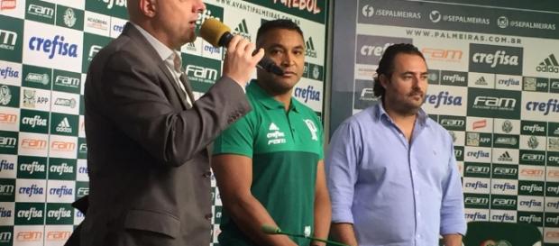 Apresentado, Roger avisa: "O Palmeiras sempre vai brigar por títulos". (Foto Reprodução). Apresentado, Roger avisa: "O Palmeiras sempre vai brigar por títulos". (Foto Reprodução).