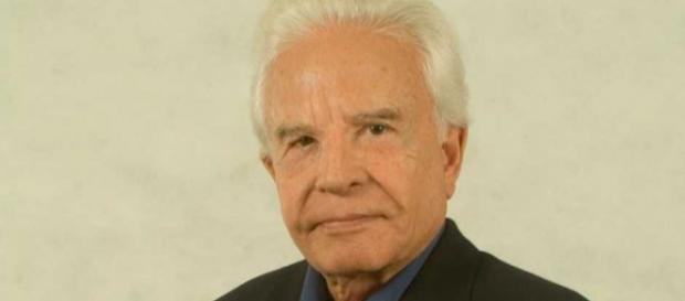 Jornalista Cid Moreira, ex-âncora do 'Jornal Nacional' Jornalista Cid Moreira, ex-âncora do 'Jornal Nacional'