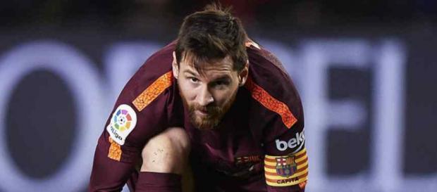 Leo Messi não está satisfeito com a diretiva do time Leo Messi não está satisfeito com a diretiva do time