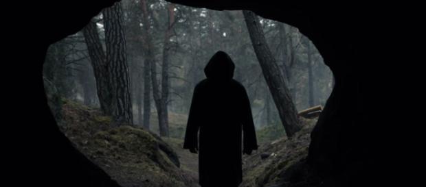 Na série há um portal que leva para outras épocas Na série há um portal que leva para outras épocas