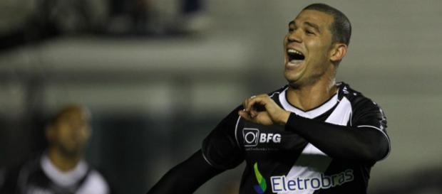 Nilton - Ex-jogador do Vasco da Gama Nilton - Ex-jogador do Vasco da Gama