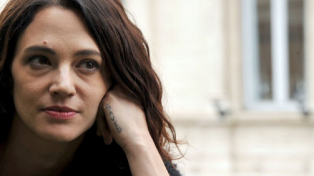 Scontro tra Asia Argento e Vladimir Luxuria in tv | mashable.com