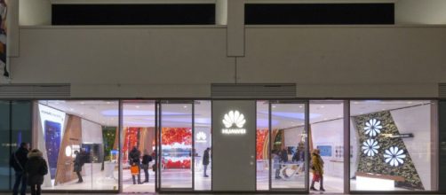 Il primo store in Europa di Huawei apre a Milano