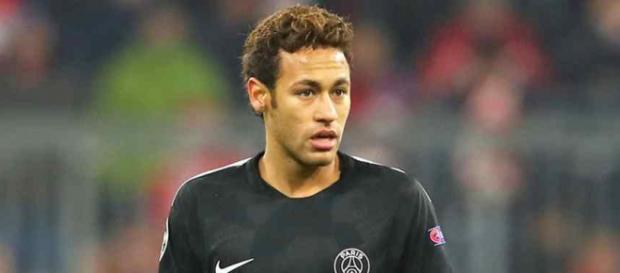 Neymar tem muitas informações sobre o ex-rival Neymar tem muitas informações sobre o ex-rival