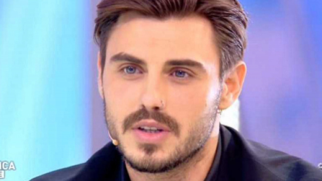 Gossip: Francesco Monte a ruota libera sull'Isola dei famosi, Teresanna e futuro.