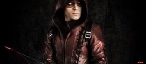 Roy Harper is Returning for a Multiple Episode Arc Confirmed! - Arrow Season 6 [Image Credit: The Black Lion/YouTube screencap]