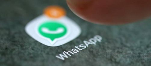 WhatsApp choc, servizio al capolinea ecco gli smartphone coinvolti