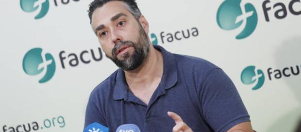 La ironía del portavoz de FACUA enciende al PP La ironía del portavoz de FACUA enciende al PP