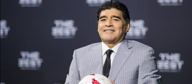 Real Madrid : Maradona propose une star à Florentino Pérez ! Real Madrid : Maradona propose une star à Florentino Pérez !
