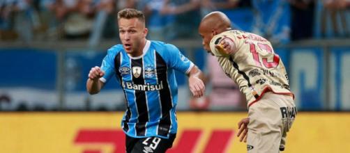 Barcelona issue apology to Gremio after starlet Arthur snapped in ... - thesun.co.uk